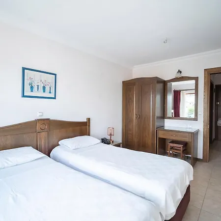 Aparthotel Fora 3*