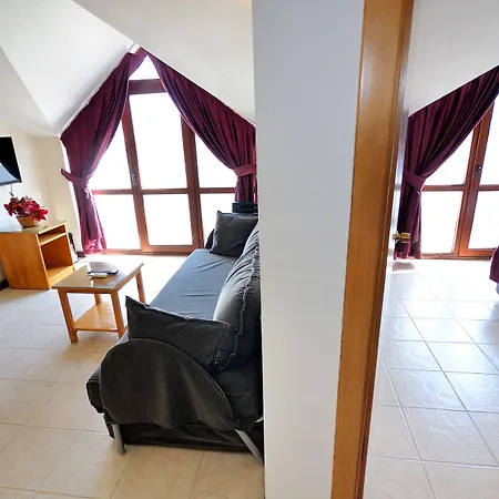 Fora Hotel de apartamente 3*