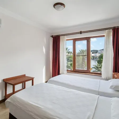 Fora Lägenhetshotell 3*