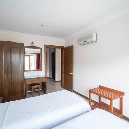 Fora Apartahotel 3*