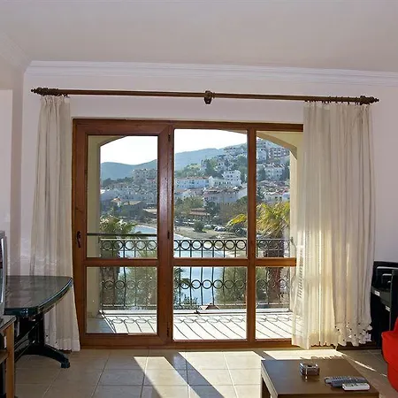 Apartahotel Fora 3*